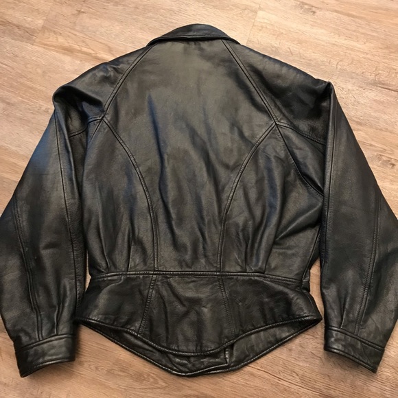 Sold Wilson’s Leather Jacket - Picture 9 of 11